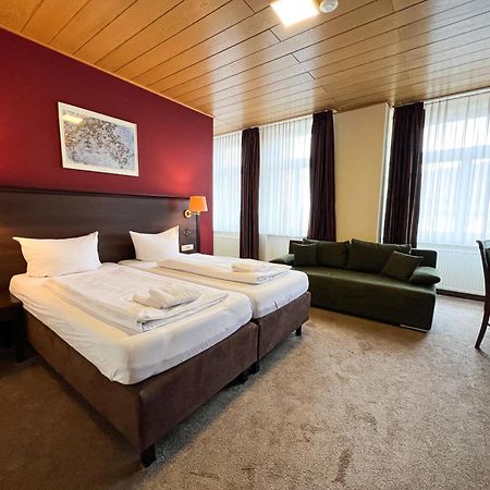 Hotel Fraenkischer Hof Kitzingen Esterno foto
