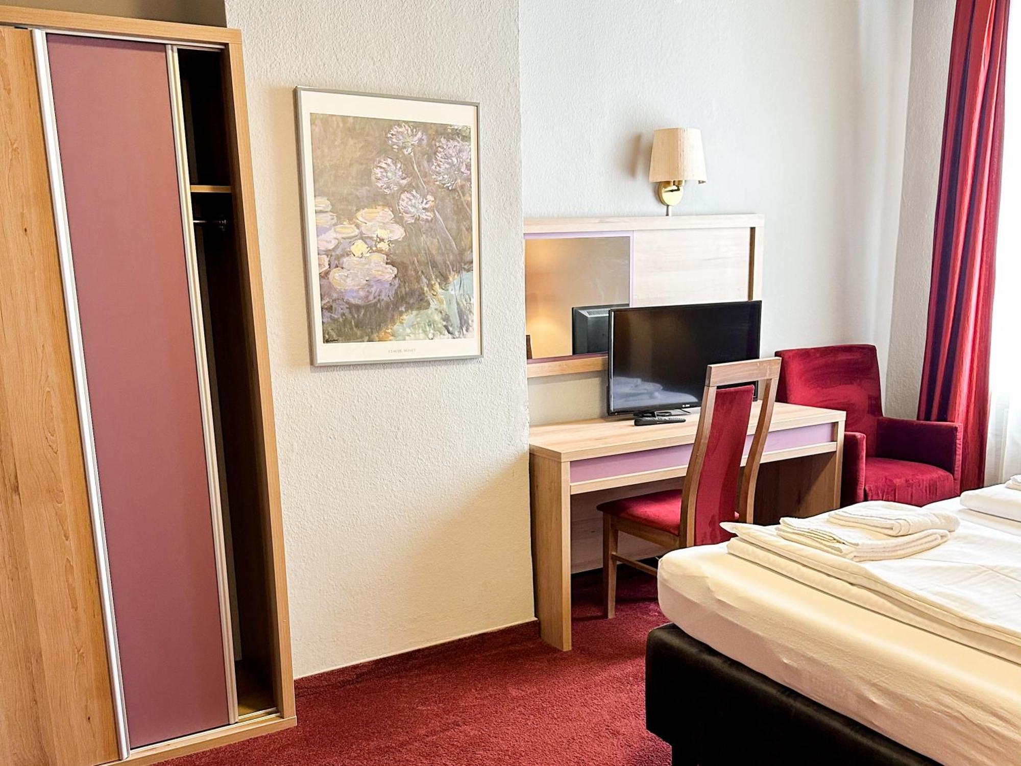Hotel Fraenkischer Hof Kitzingen Esterno foto