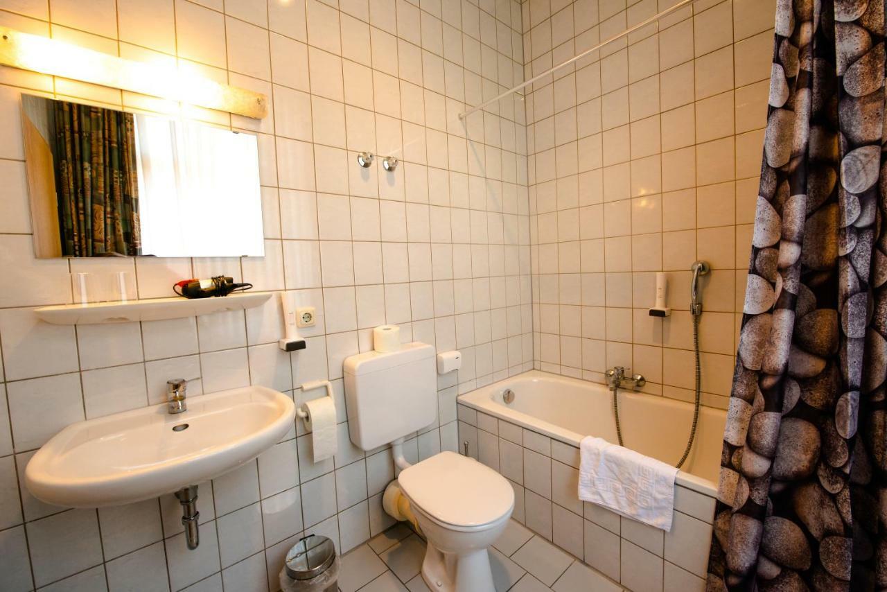 Hotel Fraenkischer Hof Kitzingen Esterno foto